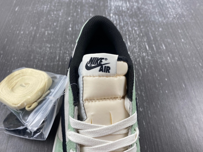 Air Jordan 1 Low Travis Scott Light Green DM7866-813