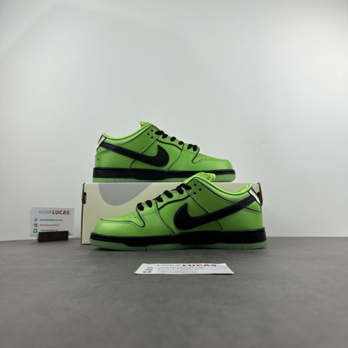SB Dunk Low The Powerpuff Girls Buttercup FZ8319-300