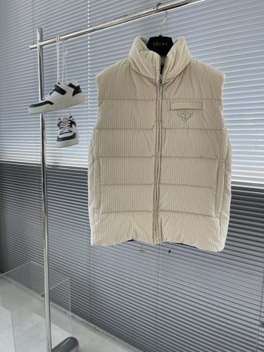 P*rada Vest Top Quality AZ 20231023-31