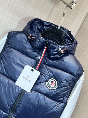 M*oncler Vest Top Quality AZ 20231024-7