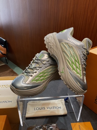 Men L*ouis V*uitton Top Sneaker Discovery RR20231025-2