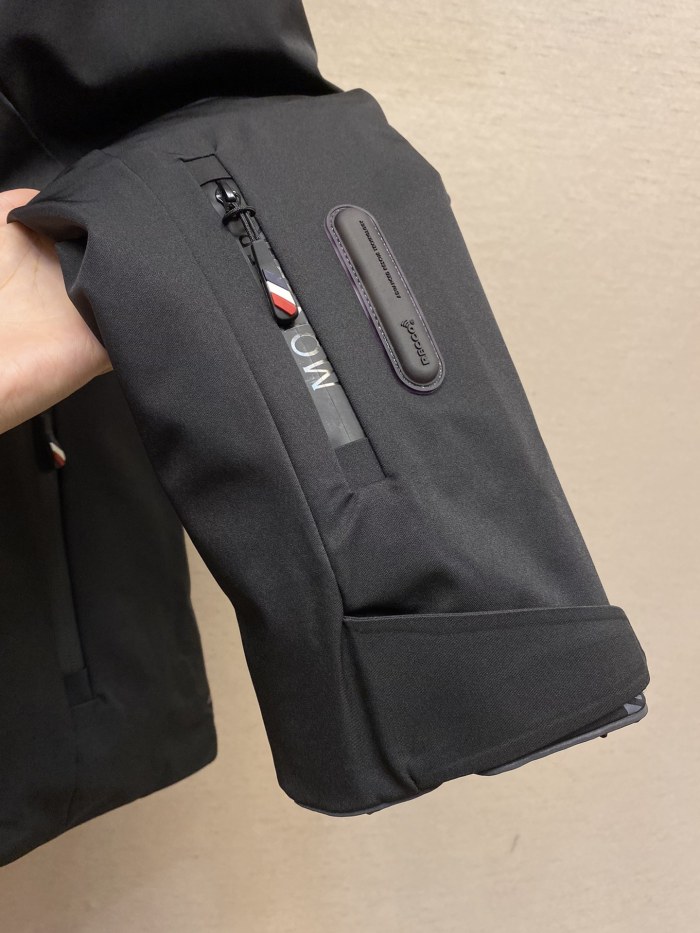 M*oncler Down Coat Top Quality AZ 20231027-16