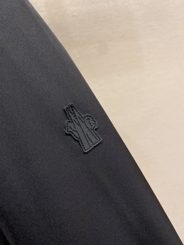 M*oncler Down Coat Top Quality AZ 20231027-14