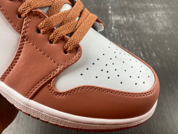 Air Jordan 1 Low Sky J Orange DC0774-080