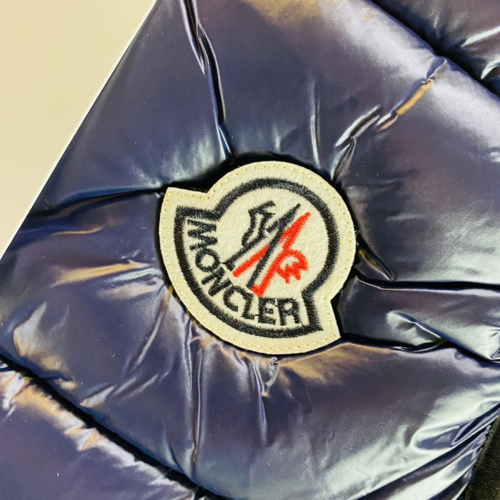 M*oncler Vest Top Quality AZ 20231027-62