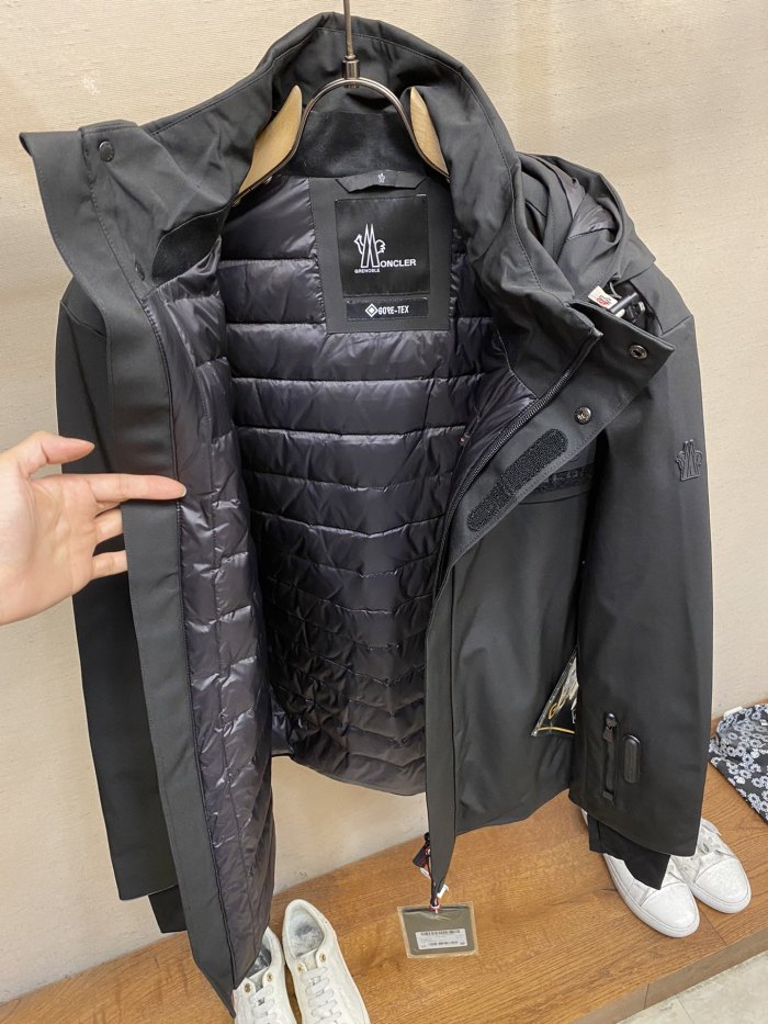 M*oncler Down Coat Top Quality AZ 20231027-14