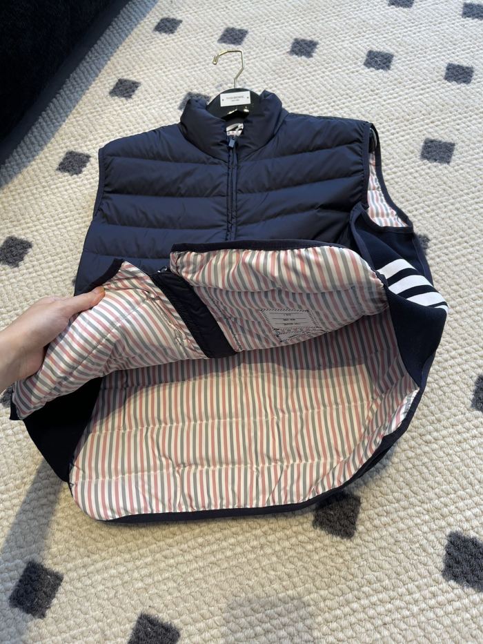 T*hom B*rowne Vest Top Quality D17 20231030-69