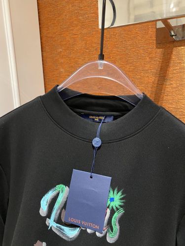 L*ouis V*uitton Sweatshirt Top Quality D17 20231031-6