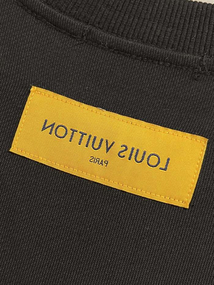 L*ouis V*uitton Sweatshirt Top Quality D17 20231107-4