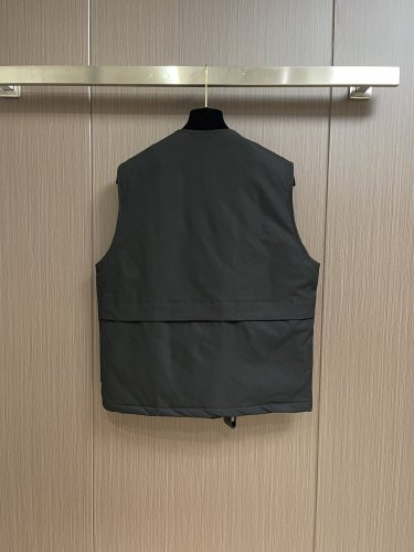 P*rada Vest Top Quality D17 20231107-19