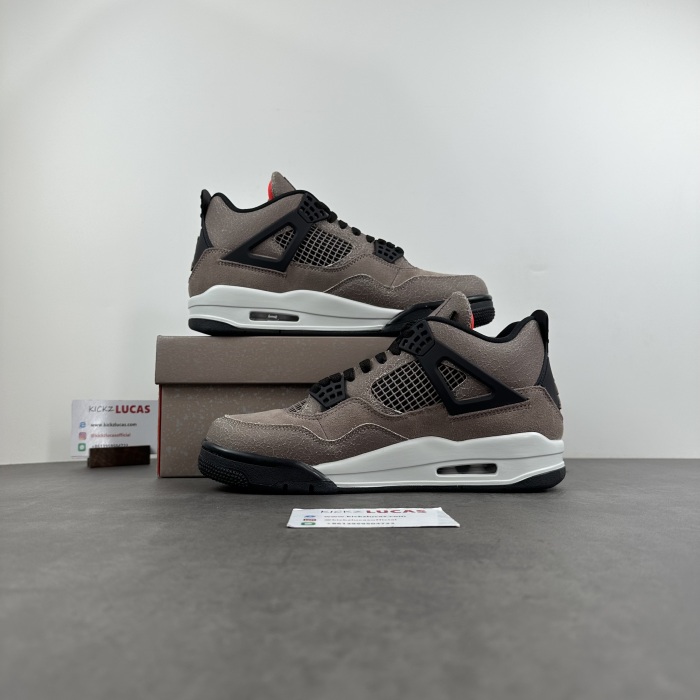 Air Jordan 4 Retro Taupe Haze  DB0732-200
