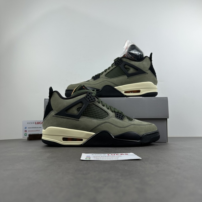 Air Jordan 4 Retro Undefeated