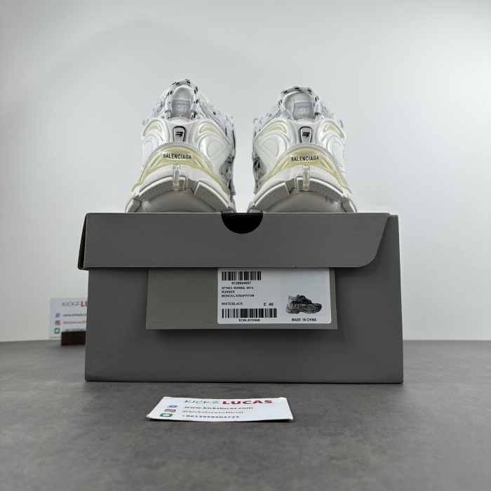 B*alenciaga runner AM230106