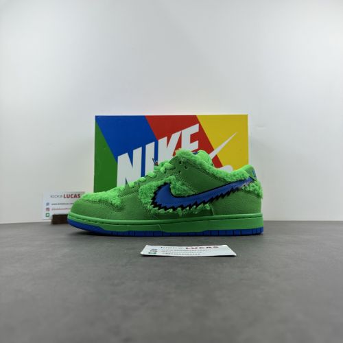 SB Dunk Low Grateful Dead Bears Green  CJ5378-300