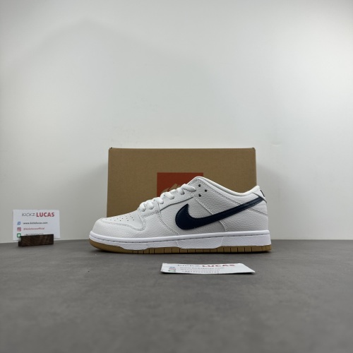 SB Dunk Low Pro White Gum  CD2563-101