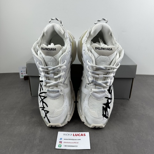B*alenciaga runner AM230106