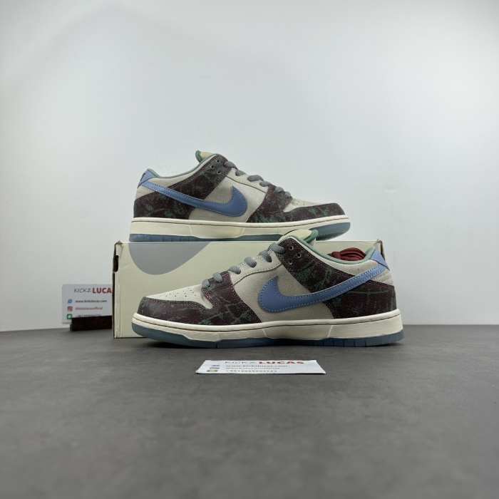 SB Dunk Low Crenshaw Skate Club  FN4193-100