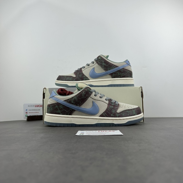 SB Dunk Low Crenshaw Skate Club  FN4193-100