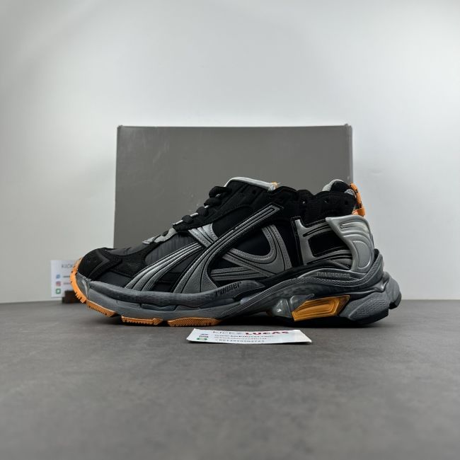 B*alenciaga runner AM 20231020-3