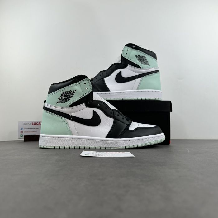 Air Jordan 1 Retro High Igloo 861428-100