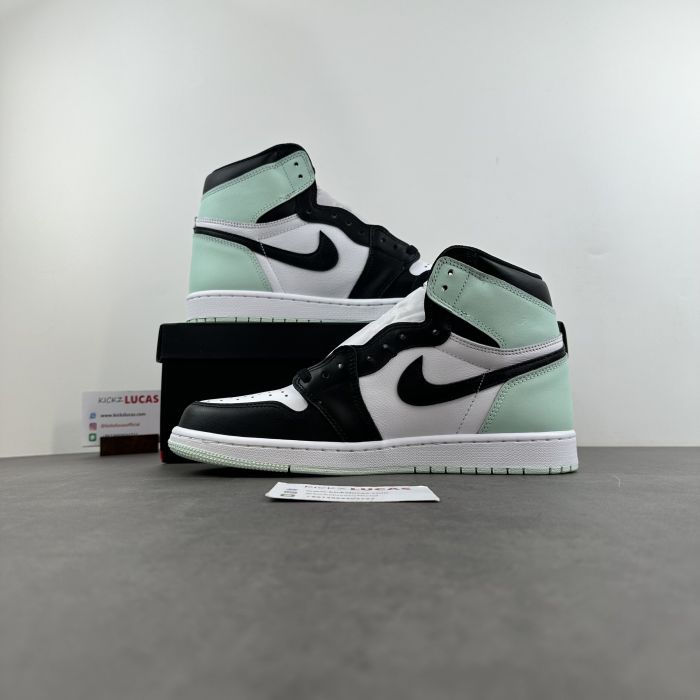 Air Jordan 1 Retro High Igloo 861428-100