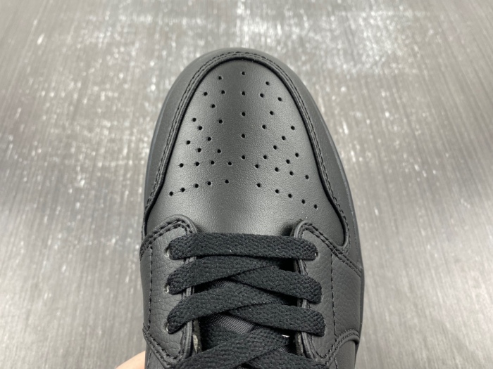 Air Jordan 1 Low Triple Black  553558-091