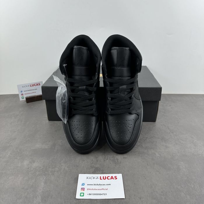 Air Jordan 1 Mid Triple Black  554724-093