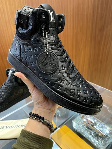 Men L*ouis V*uitton Top Sneaker High RR20231221-11