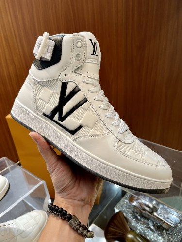 Men L*ouis V*uitton Top Sneaker High RR20231221-15