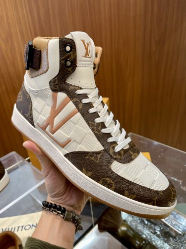 Men L*ouis V*uitton Top Sneaker High RR20231221-14