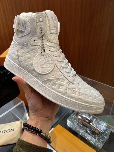 Men L*ouis V*uitton Top Sneaker High RR20231221-10