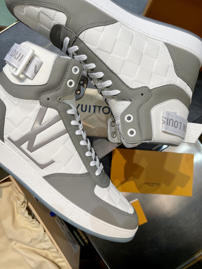 Men L*ouis V*uitton Top Sneaker High RR20231221-13