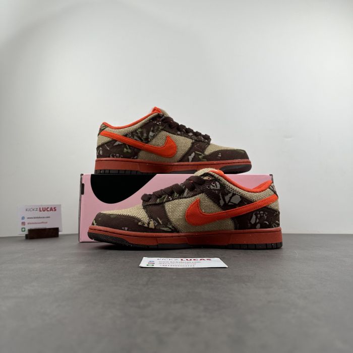 SB Dunk Low Reese Forbes Hunter  304292-281