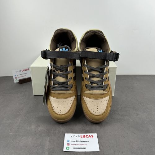 Forum Low Bad Bunny  GW0264