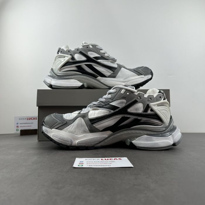 B*alenciaga runner AM 20231018-4