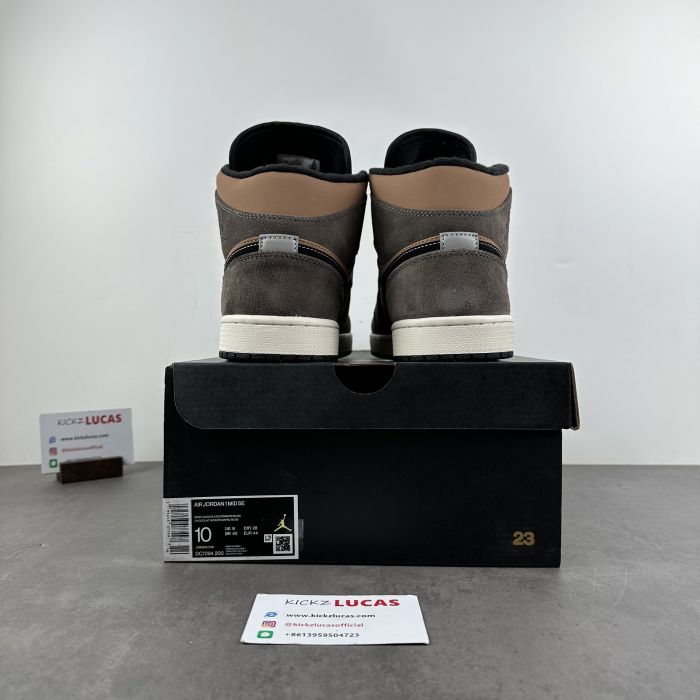 Air Jordan 1 Mid SE Dark Chocolate  DC7294-200
