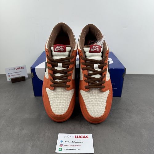 SB Dunk Low Top Ramen  313170-101