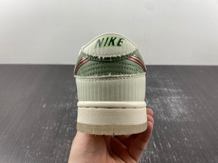 Dunk Low Retro PRM Kyler Murray Be 1 of One  FQ0269-001