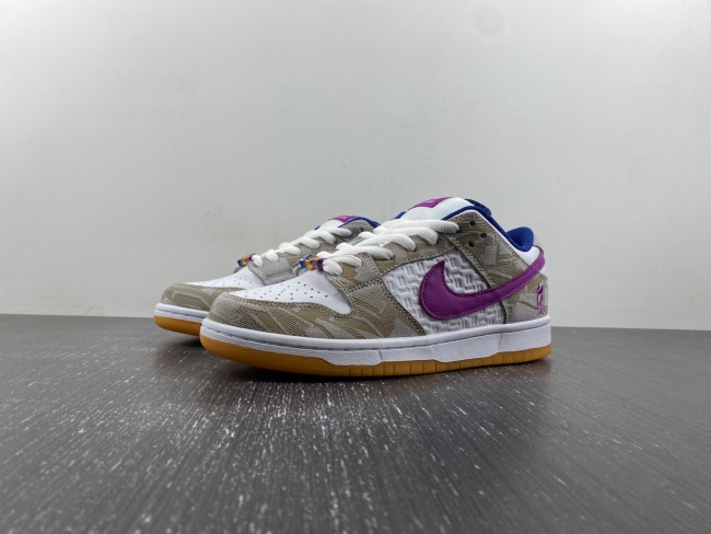 Dunk SB Low Rayssa Leal FZ5251-001