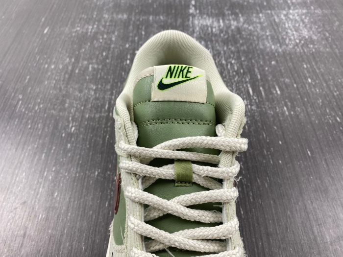 Dunk Low Retro PRM Kyler Murray Be 1 of One  FQ0269-001