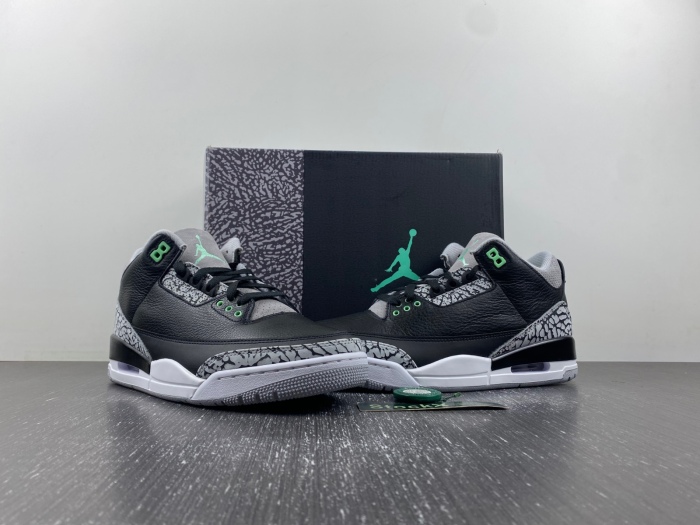 Air Jordan 3 Retro Green Glow CT8532-031