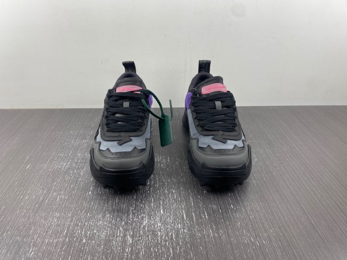 O*ff W*hite Low Tops Sneakers MK 20240130-1