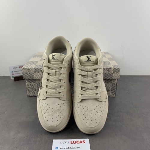 Dunk Low L*V Custom XQ5180-316