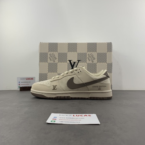 Dunk Low L*V Custom XQ5180-316