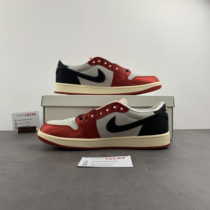 Air Jordan 1 Retro Low OG Trophy Room Away FN0432-100