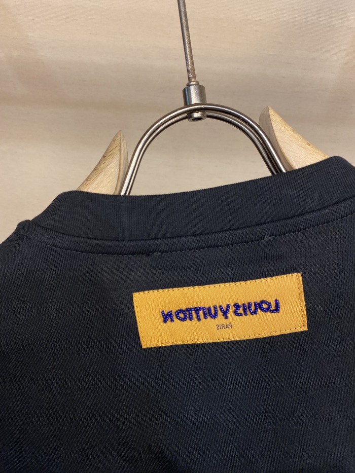 L*ouis V*uitton  T-shirt  Top Quality D17 20240320-10