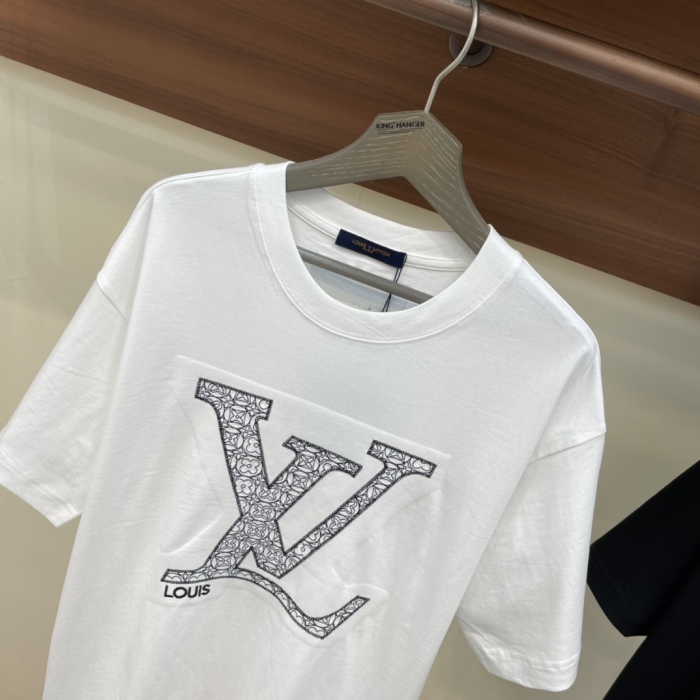 L*ouis V*uitton  T-shirt  Top Quality D17 20240320-26