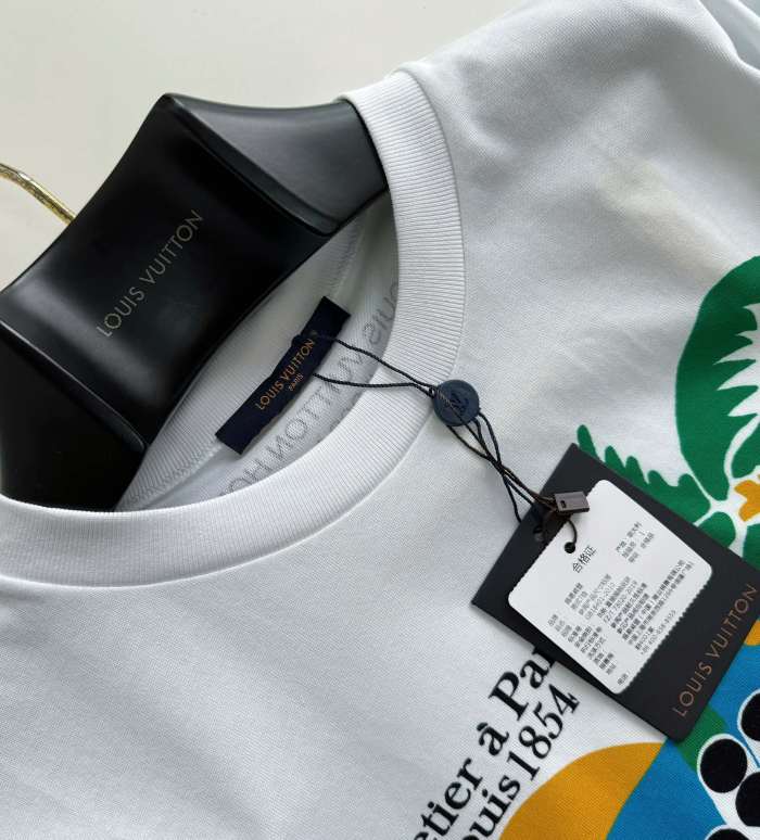 L*ouis V*uitton  T-shirt  Top Quality D17 20240322-11