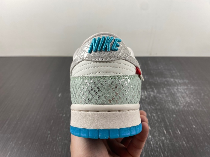 Dunk Low LX Year of the Dragon FZ5065-111