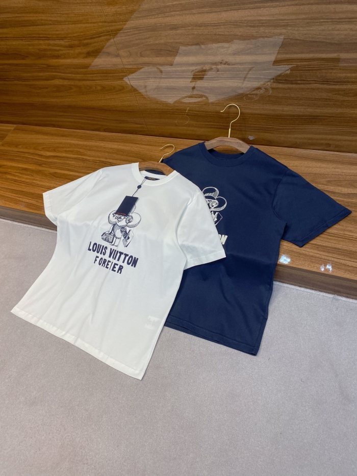 L*ouis V*uitton  T-shirt  Top Quality D17 20240322-29